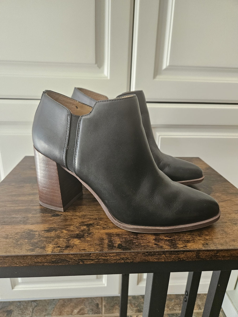 Franco Sarto Dante Black Leather Ankle Boots Minimalist Chic Smart Casual Modern